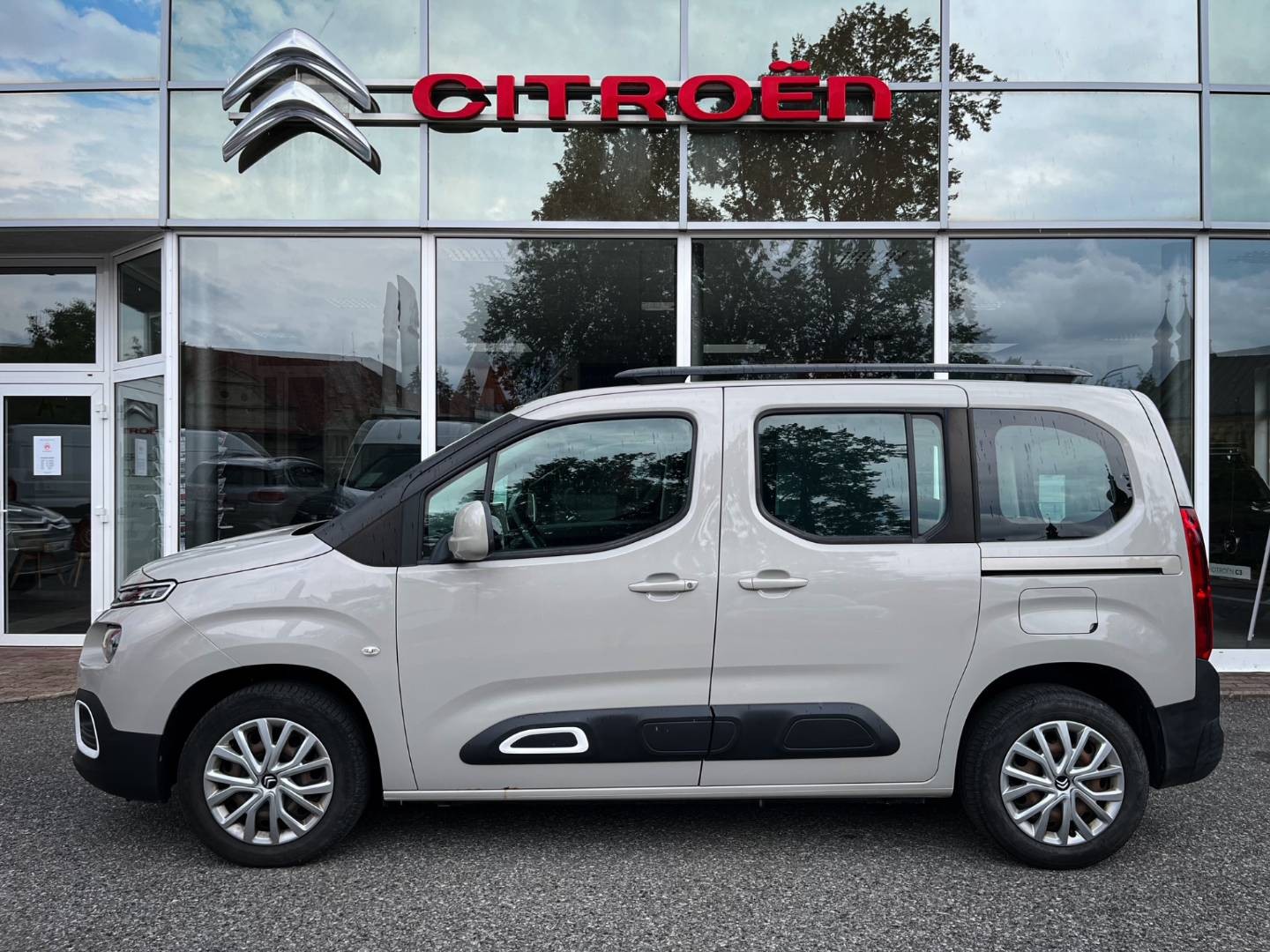 Citroën Berlingo BlueHDi 100 Feel M - Image 3