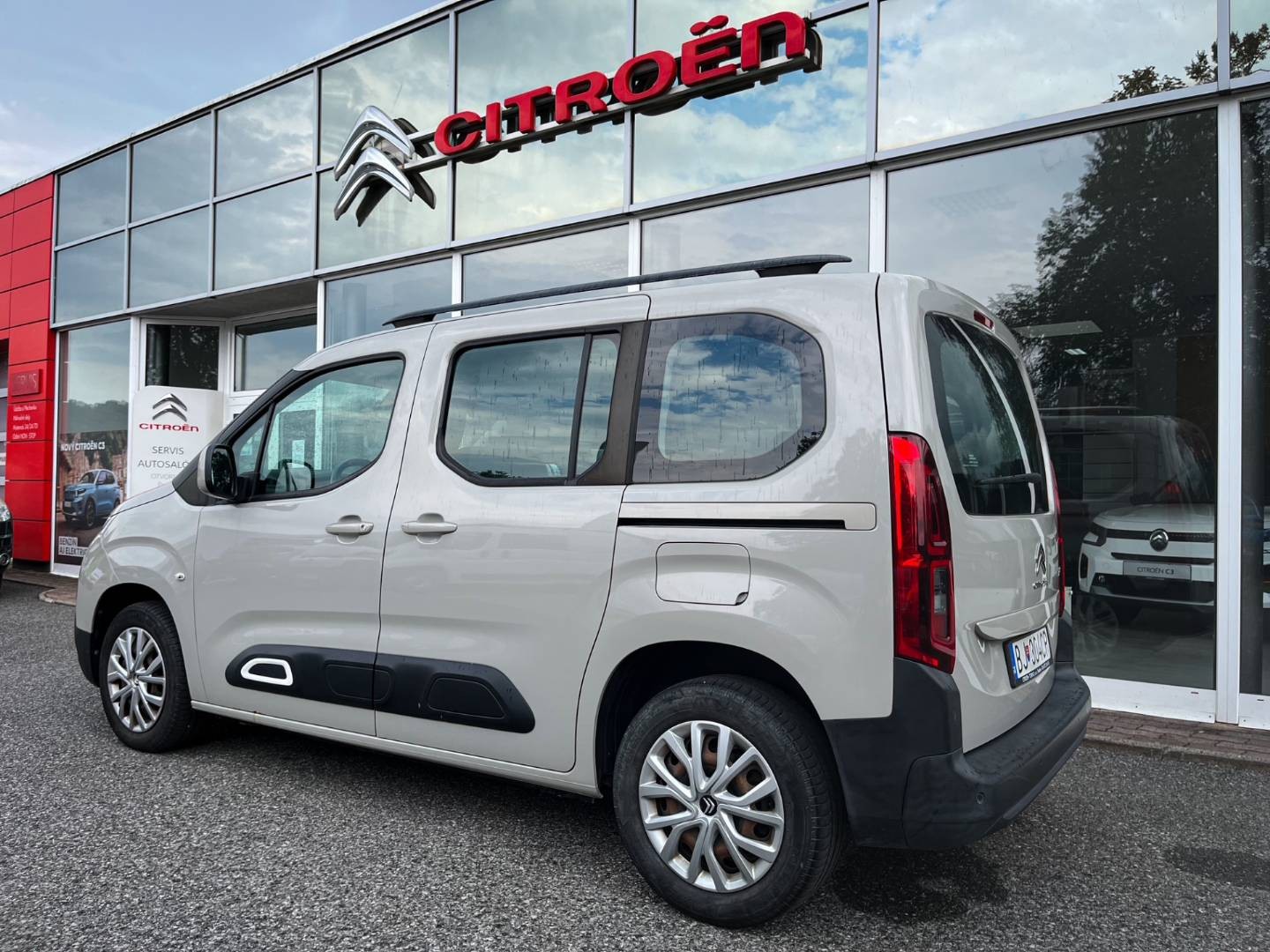 Citroën Berlingo BlueHDi 100 Feel M - Image 2