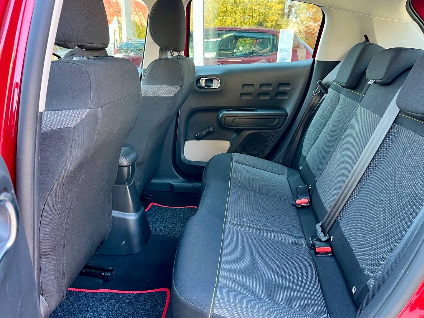 Citroën C3 PureTech 82 S&S Feel - Image 7