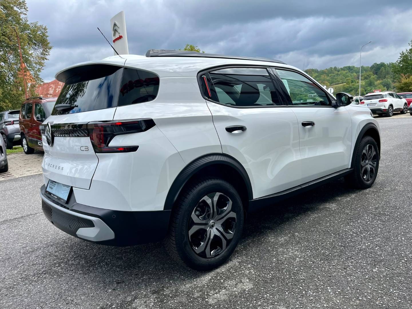 Citroën C3 Aircross PLUS Hybrid (MHEV) 145 ë-DCT6 - Image 5
