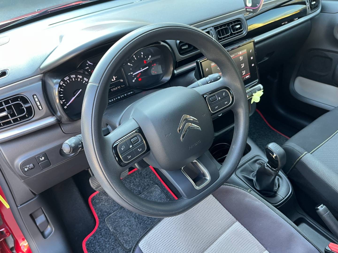 Citroën C3 PureTech 82 S&S Feel - Image 8